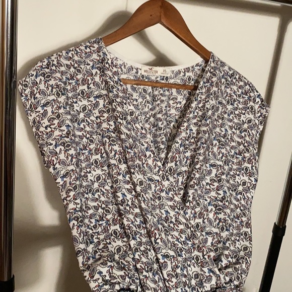 Hollister XS Printed Sleeveless Romper - Picture 4 of 6